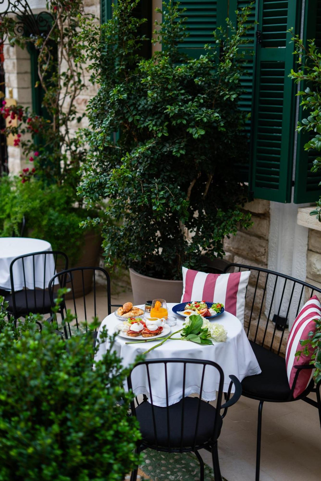 La Fe Boutique Hotel Sarande Bagian luar foto